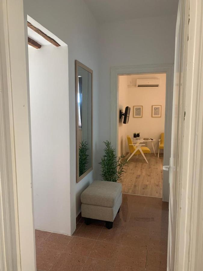RA City Garden Suite Pula Buitenkant foto