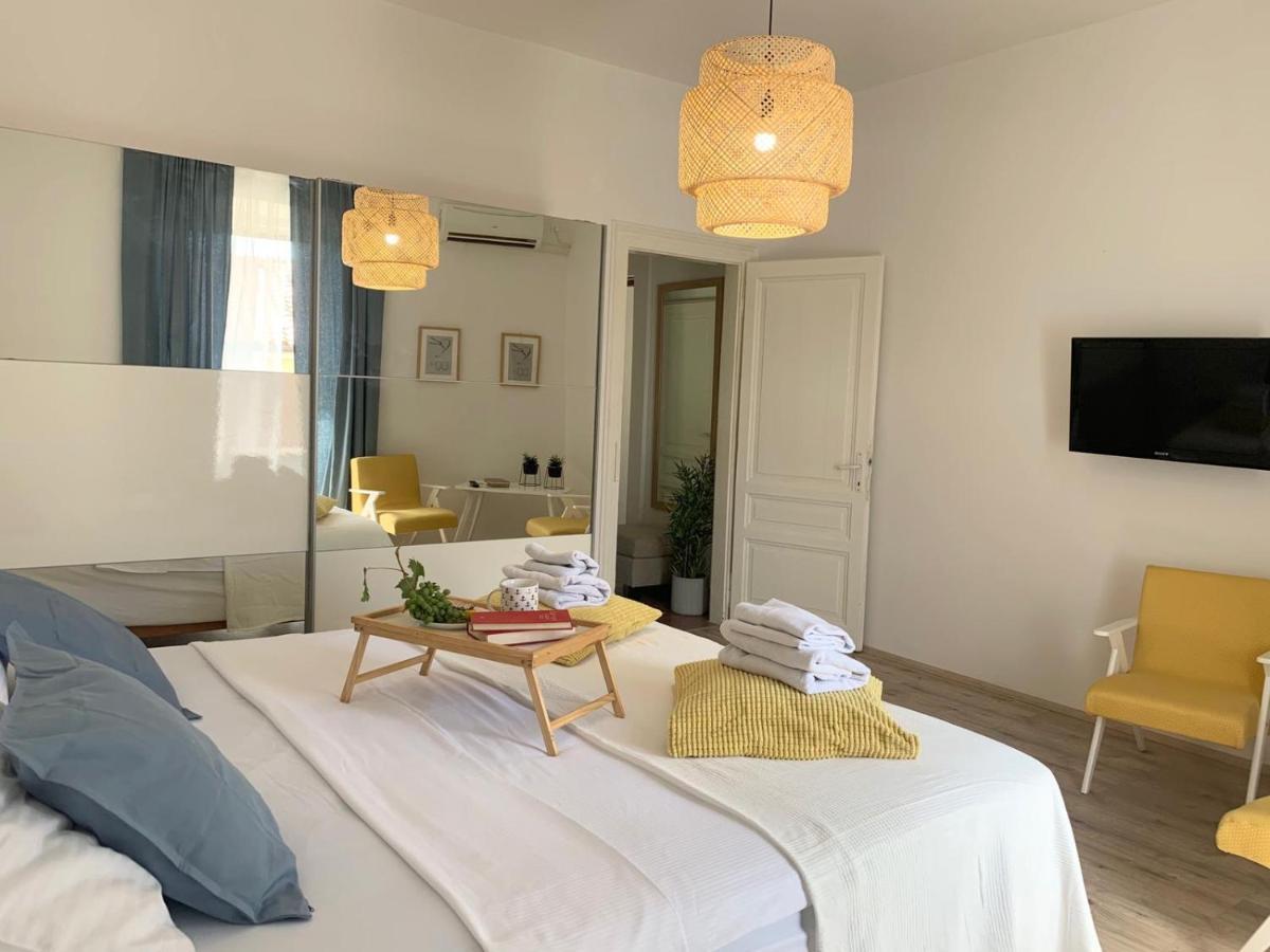 RA City Garden Suite Pula Buitenkant foto