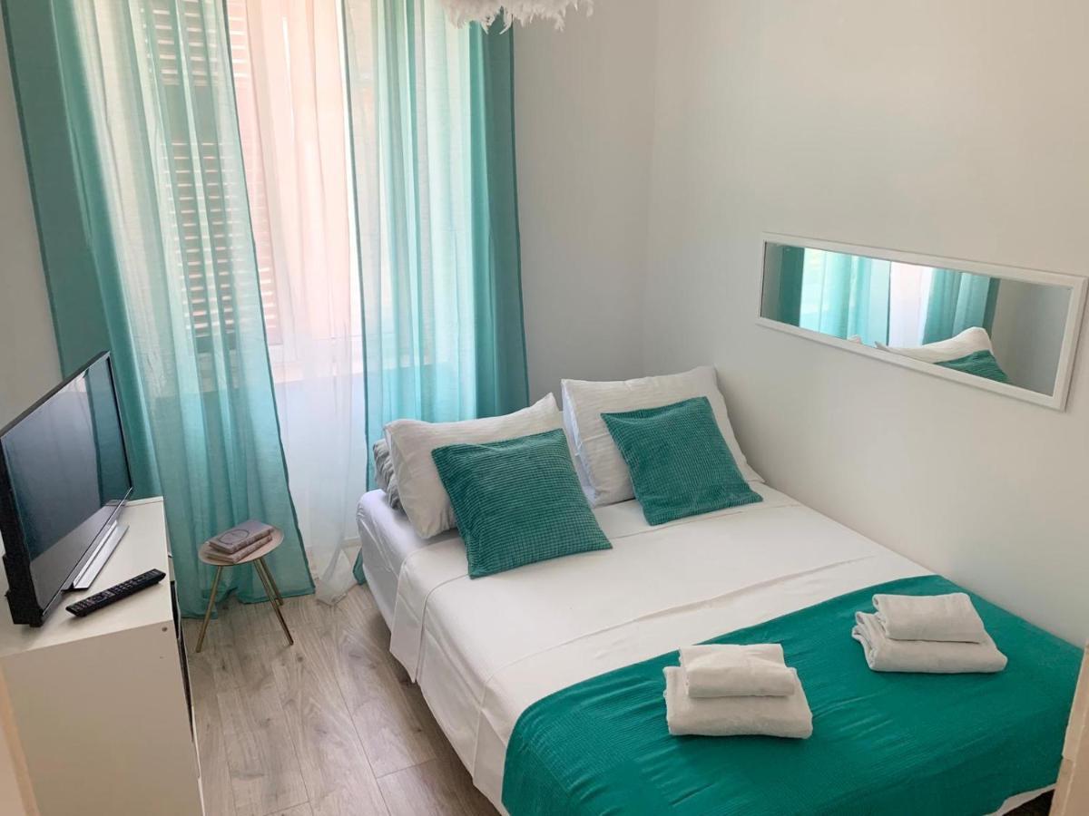 RA City Garden Suite Pula Buitenkant foto