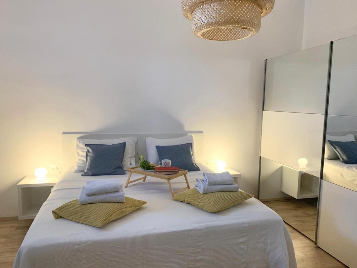 RA City Garden Suite Pula Buitenkant foto