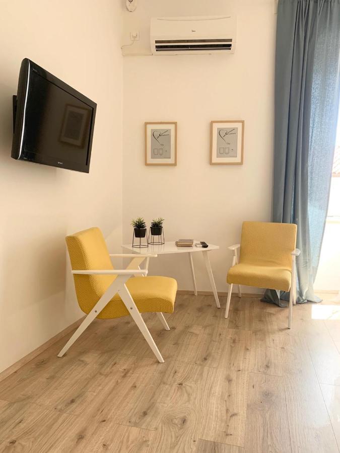 RA City Garden Suite Pula Buitenkant foto